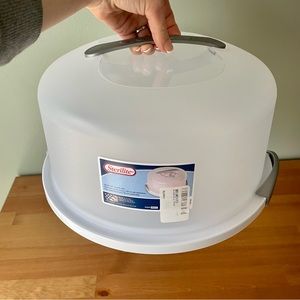 NEW Cake or Cupcake Carrier | Sterilite | 12” Round Cakes | Gray and White